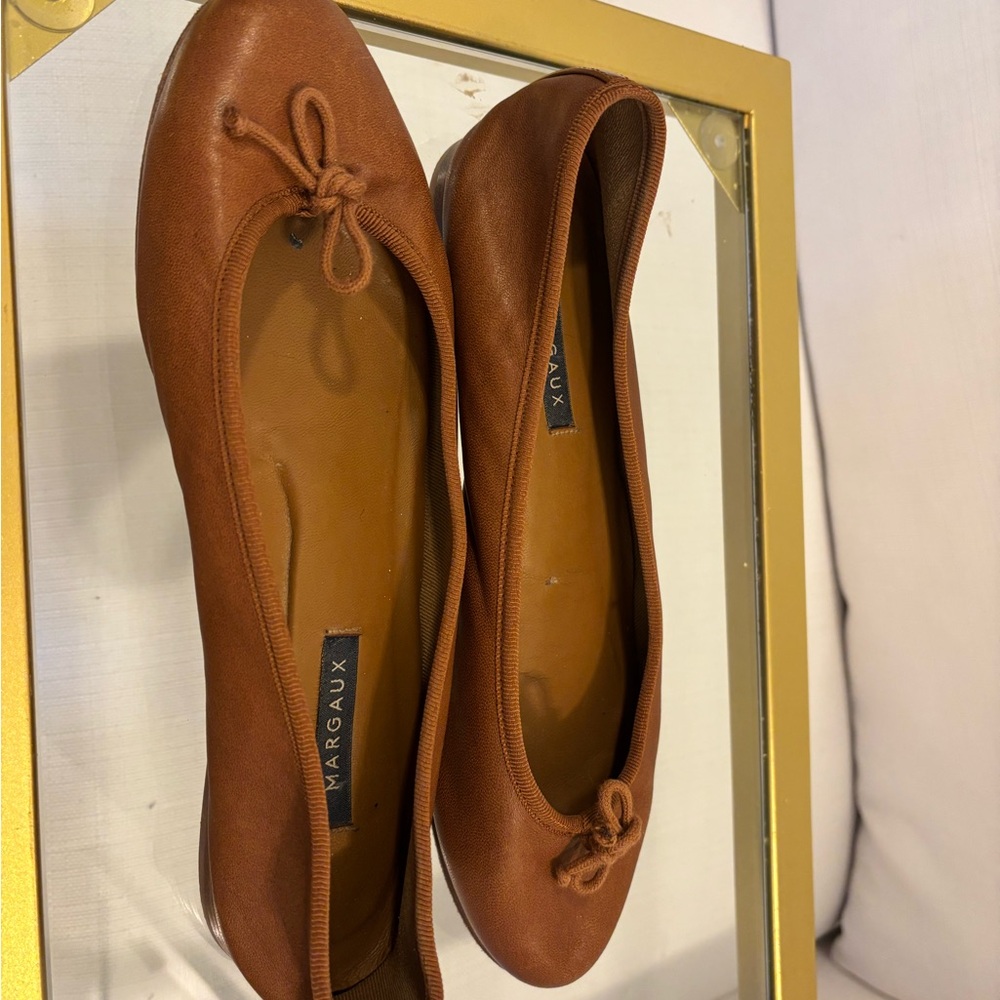 Margaux Women's cognac ballet flats size 40 / US W 9.5 runs narrow